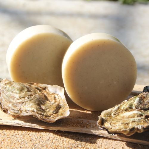 Les Bulles Nacrées, le savon à base de coquilles d'huitre des bulles Dorées